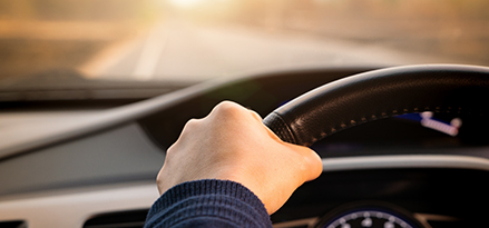 Cuál es la diferencia entre el combustible de ciudad y el combustible para motores de carreras.