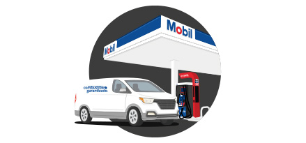 Camioneta en estación de servicio Mobil con el programa Combustible Garantizado 2025