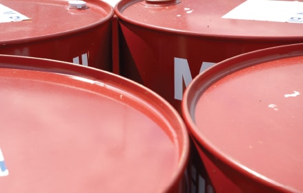 Almacenamiento y manejo de lubricantes industriales