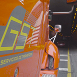 Tráilers de empresa GST usando productos Mobil
