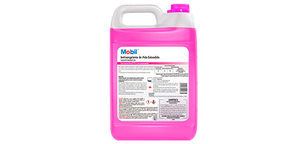Botella de anticongelante Mobil Coolant Extended Life 33 de color rosa vista desde atrás.